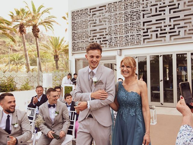 La boda de Alexander y Mariajo en Puerto De La Cruz, Santa Cruz de Tenerife 18