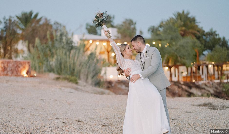 La boda de Arturo y Alba en La Isleta, Almería