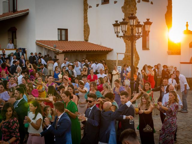 La boda de Barrios y Patricia en Jerez De Los Caballeros, Badajoz 71