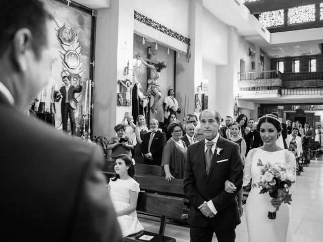 La boda de Lolo y Laura en Churriana, Málaga 30