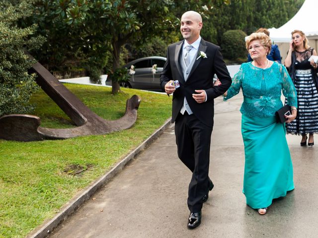 La boda de Óscar y Jessica en Bilbao, Vizcaya 19