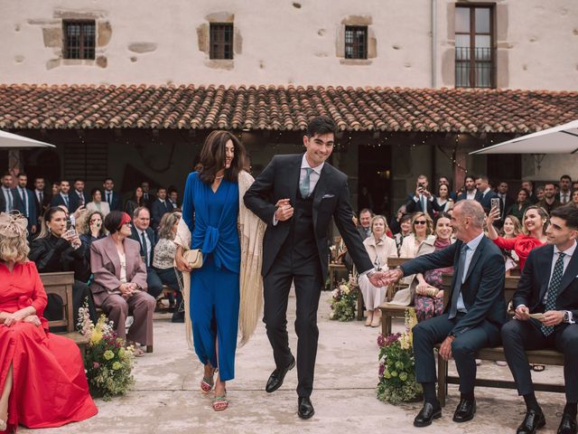 La boda de iñigo y Nerea en Gordexola, Vizcaya 32