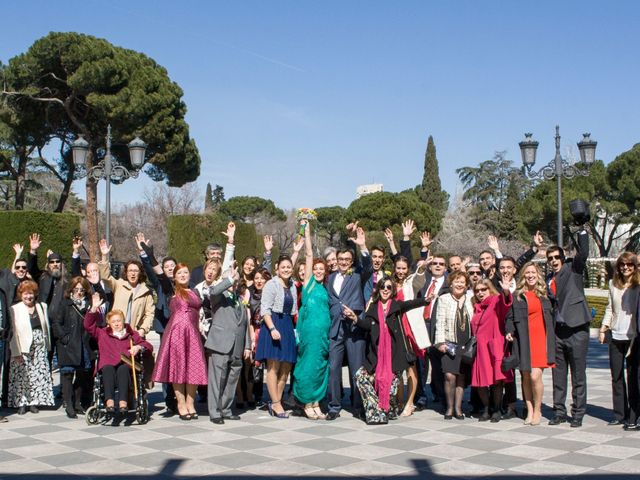 La boda de Fer y Angeles  en Madrid, Madrid 12