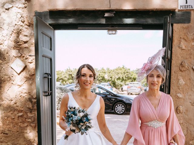 La boda de Javier y Leticia en Valencia, Valencia 33