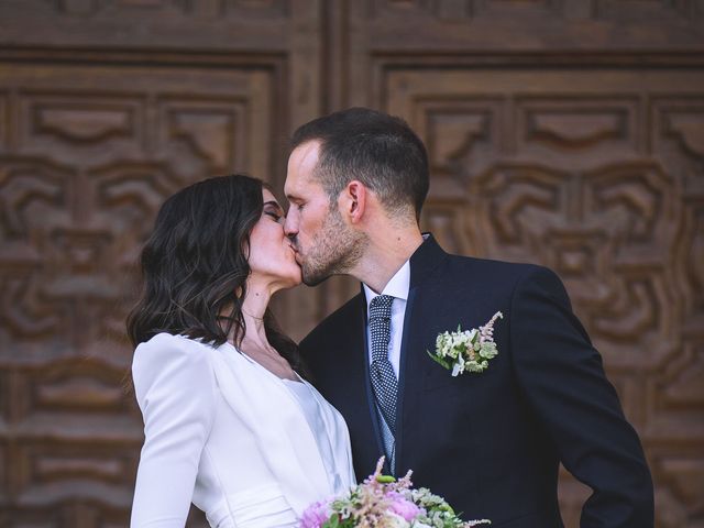 La boda de Manu y Blanca en Caracuel De Calatrava, Ciudad Real 52