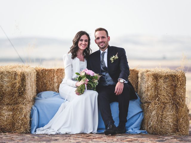 La boda de Manu y Blanca en Caracuel De Calatrava, Ciudad Real 59