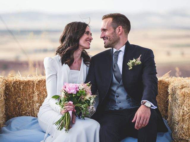 La boda de Manu y Blanca en Caracuel De Calatrava, Ciudad Real 60