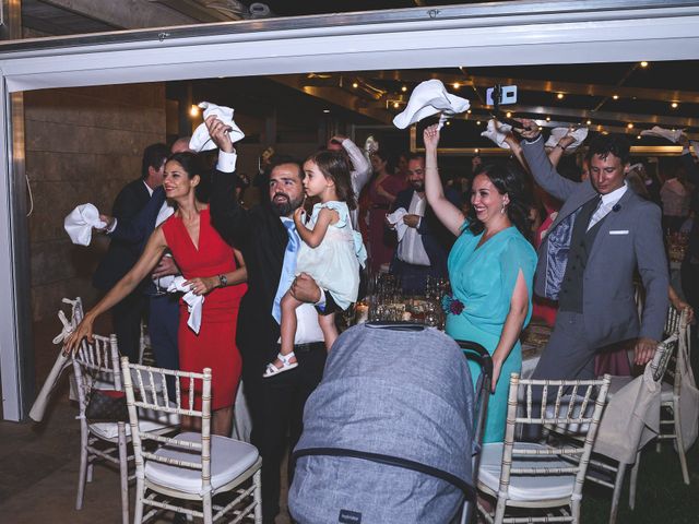 La boda de Manu y Blanca en Caracuel De Calatrava, Ciudad Real 82