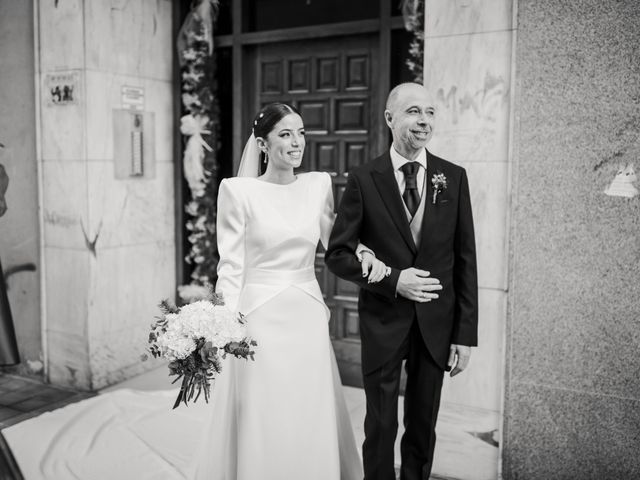 La boda de Javi y Cynthia en Valencia, Valencia 31
