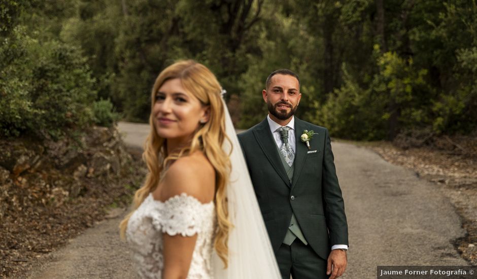 La boda de Iván y Laura en Alaro, Islas Baleares