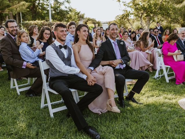 La boda de Luis y Ángeles en Dos Hermanas, Sevilla 43