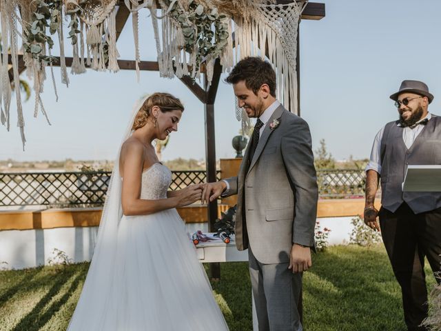 La boda de Luis y Ángeles en Dos Hermanas, Sevilla 54