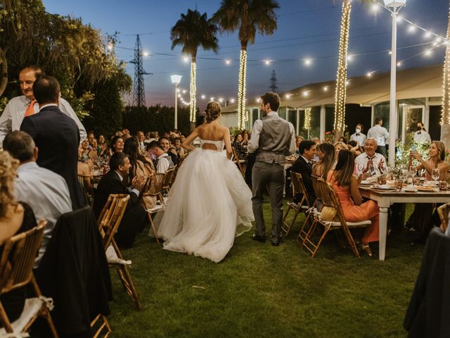 La boda de Luis y Ángeles en Dos Hermanas, Sevilla 76