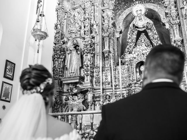 La boda de Alejandro y Saray en Gerena, Sevilla 29