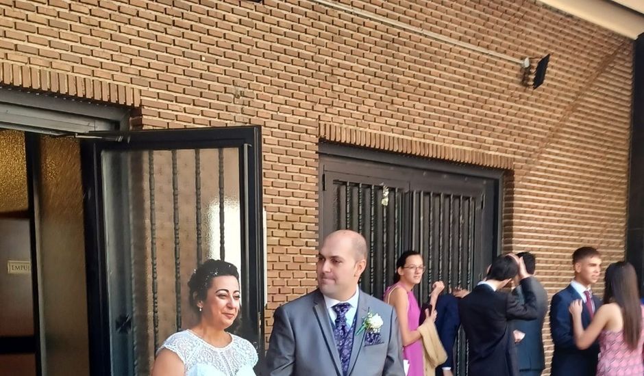 La boda de Rubén y Noemí en Madrid, Madrid