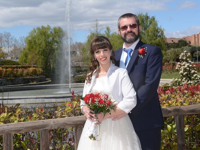 La boda de Jorge  y M Carmen  en Pozuelo De Alarcón, Madrid 12