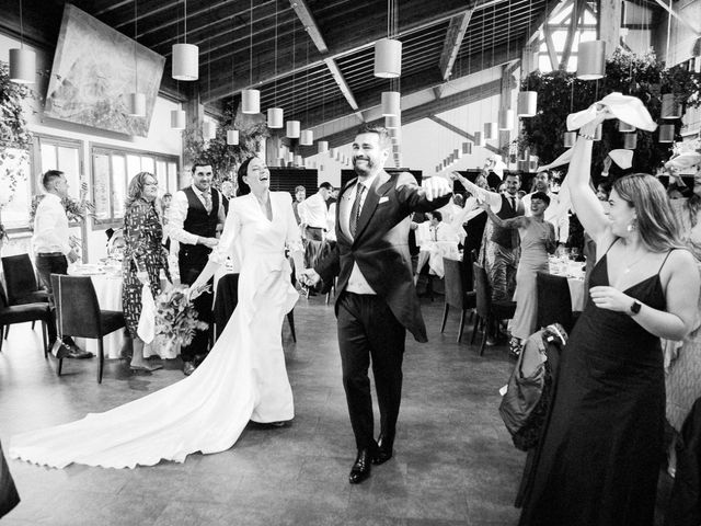 La boda de Iñigo  y Cristina  en Bilbao, Vizcaya 4