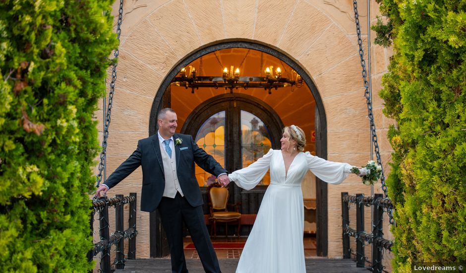 La boda de Sandra y Kike en Pedrola, Zaragoza