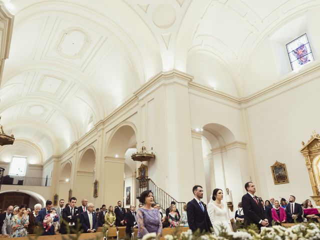 La boda de Elena y Christian en San Sebastian De Los Reyes, Madrid 21