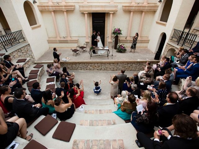 La boda de Jari y Minerva en Pueblo Acantilado, Alicante 3