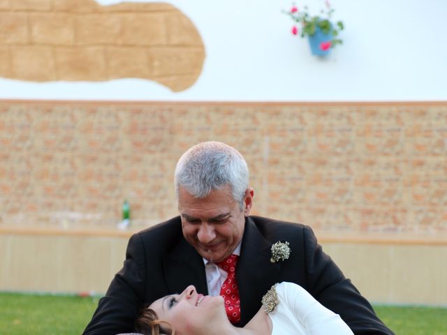 La boda de Fran y Beatriz en Arahal, Sevilla 27