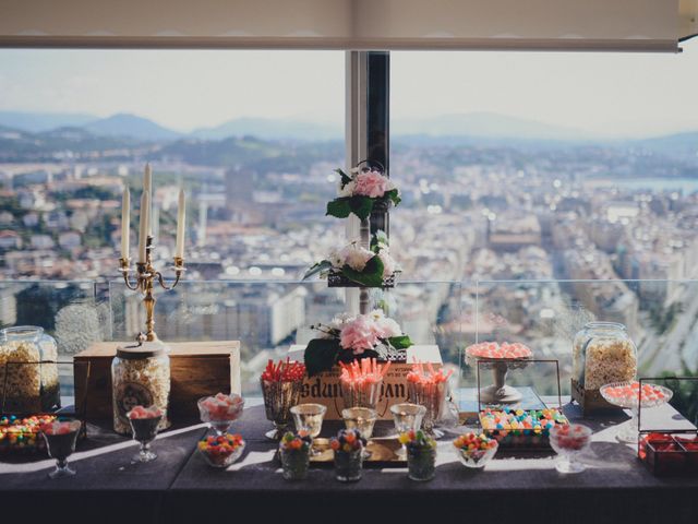 La boda de Álvaro y Ana en Donostia-San Sebastián, Guipúzcoa 38