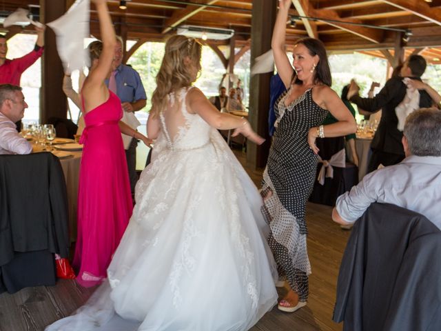 La boda de Jose y Vanessa en Sant Fost De Campsentelles, Barcelona 37