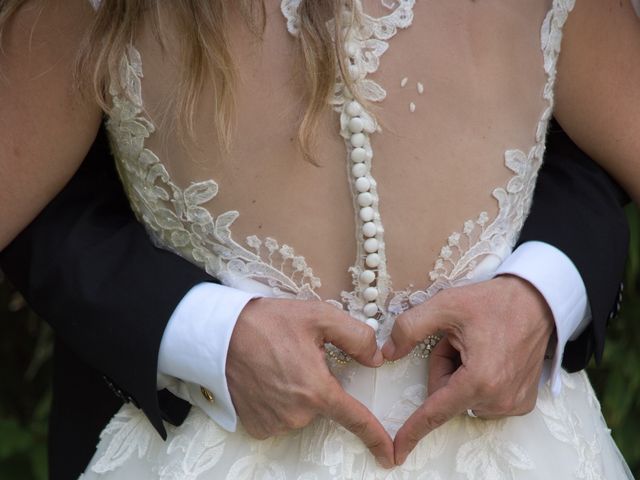 La boda de Jose y Vanessa en Sant Fost De Campsentelles, Barcelona 25