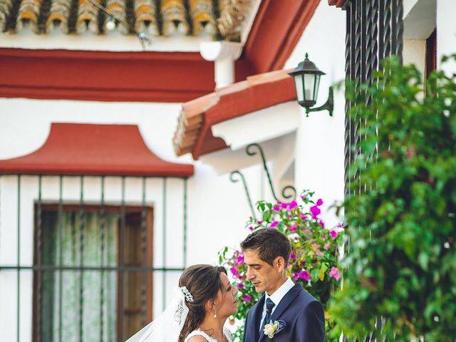 La boda de Juan y Lidia en Los Barrios, Cádiz 32