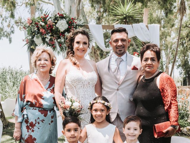 La boda de Paul y Amparo en Valencia, Valencia 17