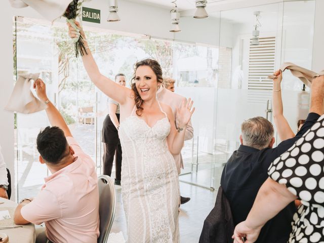 La boda de Paul y Amparo en Valencia, Valencia 22