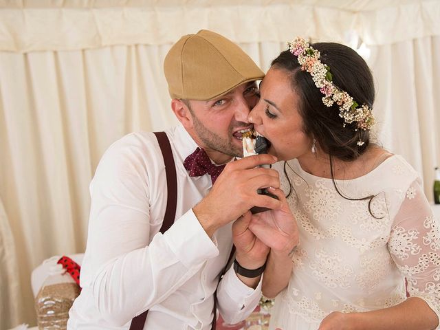 La boda de Adrián y Mari en Catarroja, Valencia 40