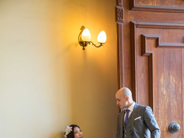 La boda de Cesar Delgado y Isabel Chan en Riba-roja De Túria, Valencia 22