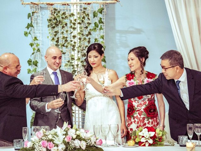 La boda de Cesar Delgado y Isabel Chan en Riba-roja De Túria, Valencia 35
