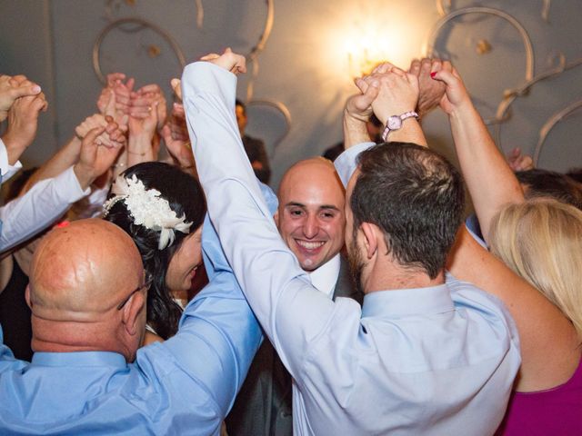 La boda de Cesar Delgado y Isabel Chan en Riba-roja De Túria, Valencia 42