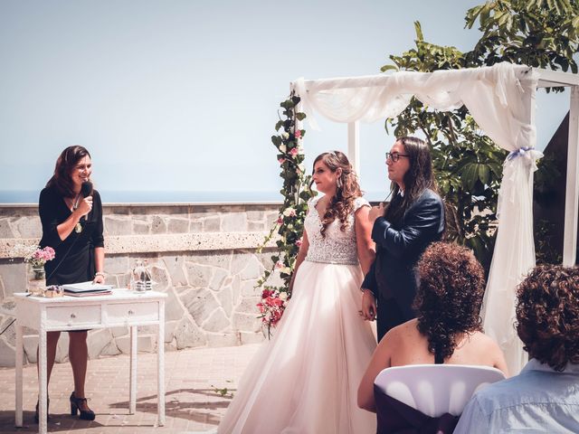 La boda de Víctor y Laura en Candelaria, Santa Cruz de Tenerife 27