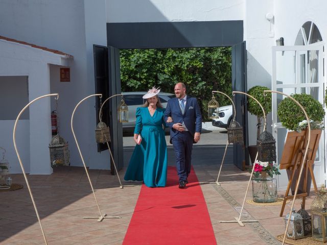 La boda de Libertad  y Isidro  en El Pedroso, Sevilla 12