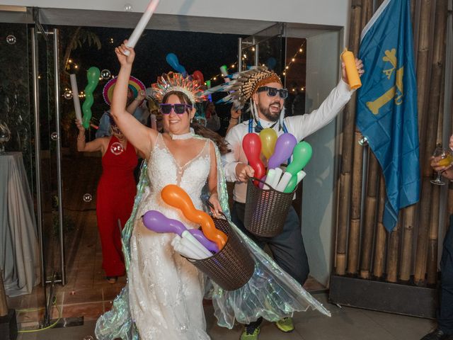 La boda de Patricia y Daniel en Alacant/alicante, Alicante 700