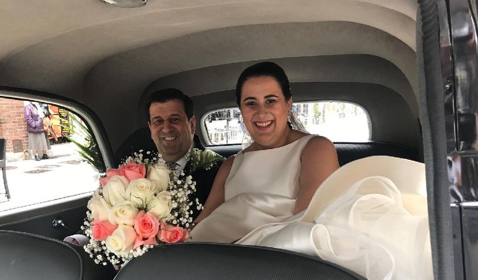 La boda de Iván y Desi en Oviedo, Asturias