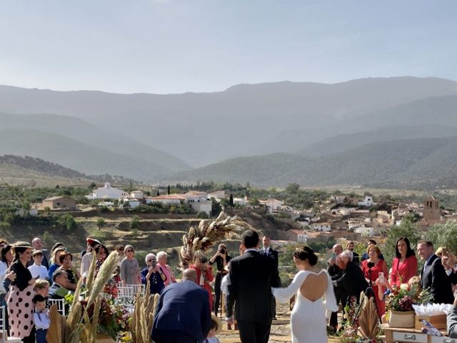 La boda de Irene y Fernando  en Hueneja, Granada 5