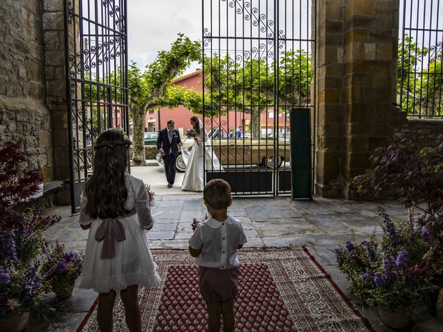 La boda de Laura y Daniel en Ajo, Cantabria 17