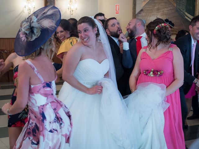 La boda de Alvaro y Vanesa en San Jose De La Rinconada, Sevilla 29