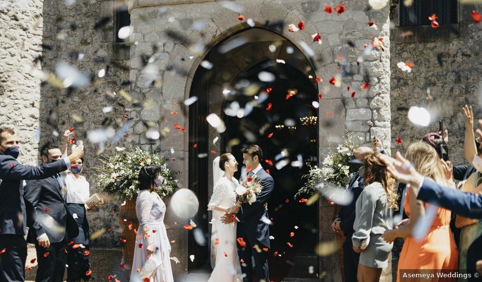 La boda de Abraham y Sara en Llanes, Asturias