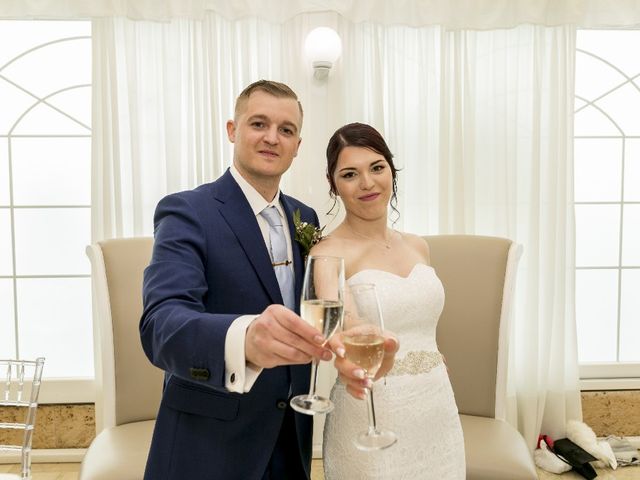 La boda de Jonathan y Kandra en Alcalá De Henares, Madrid 32
