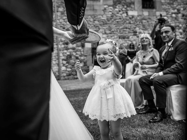 La boda de Sergio y Katia en Treceño, Cantabria 25