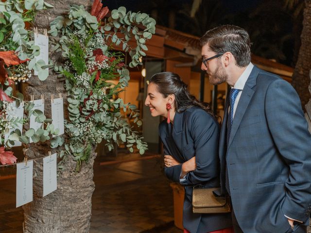 La boda de Esmeralda y Carlos en Elx/elche, Alicante 376