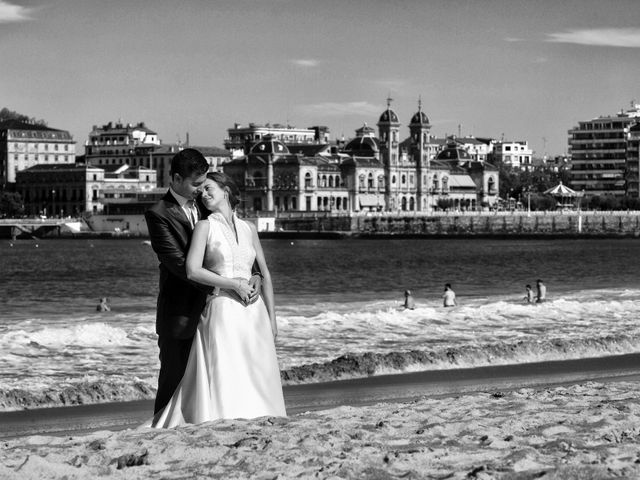 La boda de José Antonio y Leticia en Donostia-San Sebastián, Guipúzcoa 23