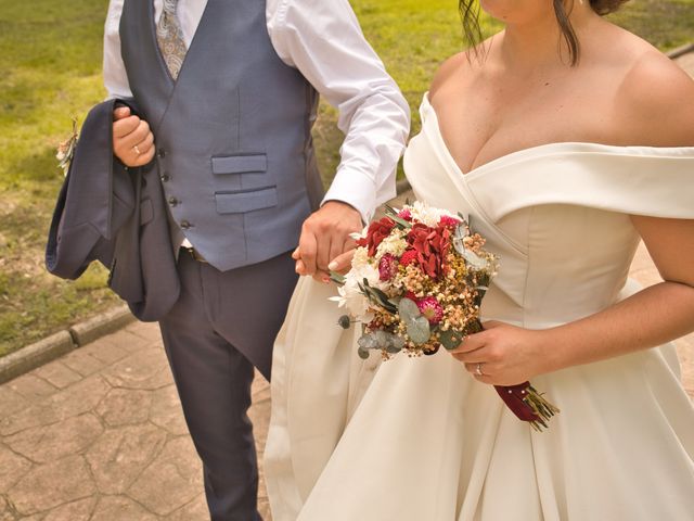 La boda de Ivan y Ainhoa en Valdastillas, Cáceres 17