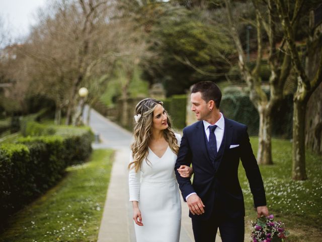 La boda de Mikel y Maitane en Getxo, Vizcaya 7