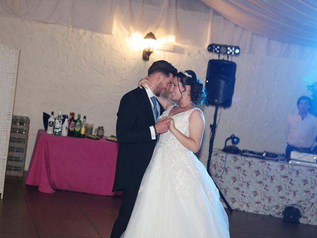 La boda de Mª Jesús y Óscar en Dos Hermanas, Sevilla 30